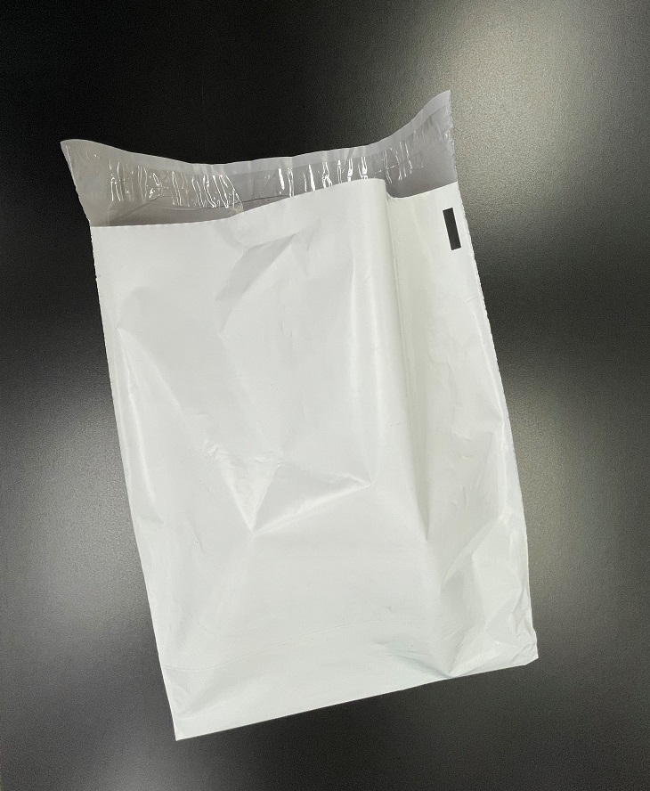Self Sealing Poly Mailers